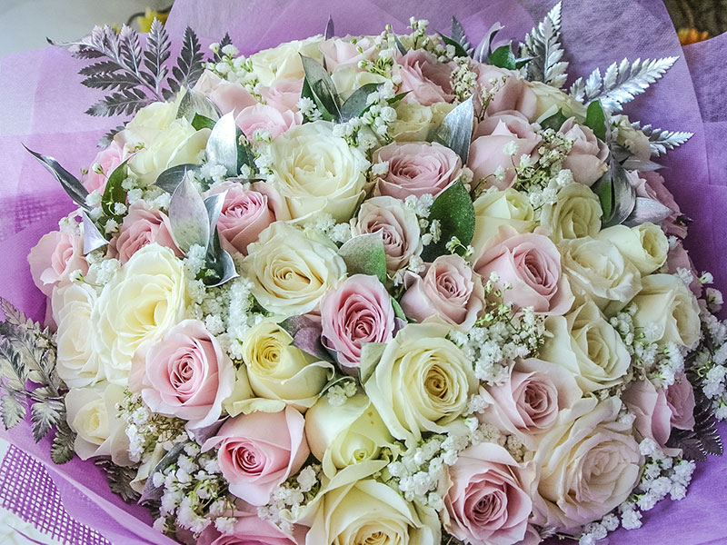 bali-bouquet-50-premium-roses